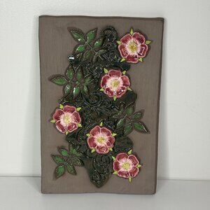 Jie Sweden 864 Ceramic Wall Art With Floral Design & Raised Detailing 12"x8"